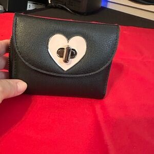 Black Heart Clasp Women's Folded Wallet